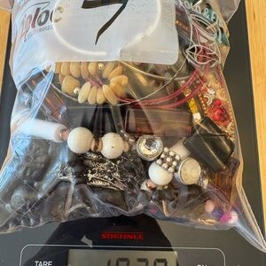 1KG Mixed Untested Jewelry Bag with Beads and Charms LOT 7